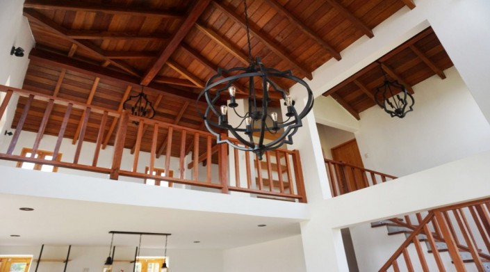 INTERIOR - SALA